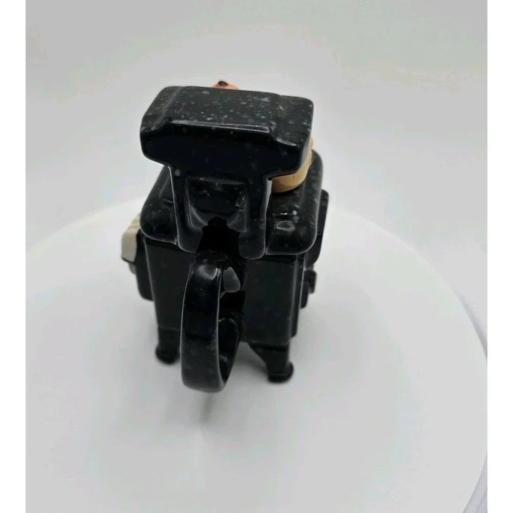 RARE! VINTAGE PAUL CARDEW BLACK CAST IRON STOVE MINI 1 CUP TEAPOT 4